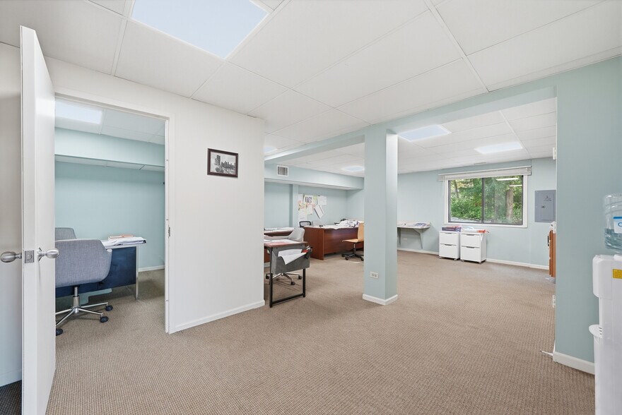 More Photos Of 8265 S Archer Ave, Willow Springs Medical For Sale