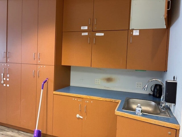 More Photos Of 2720 Superior Dr NW, Rochester Office For Lease