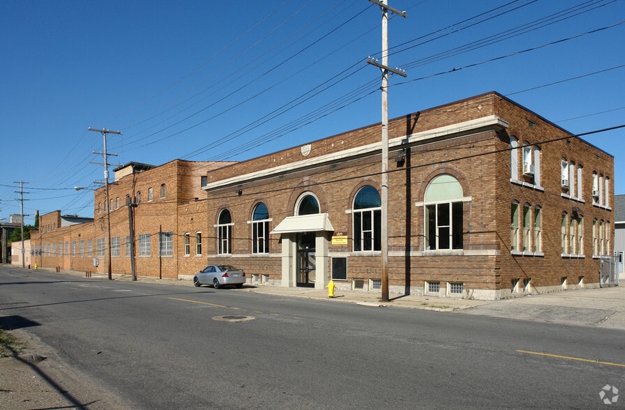Primary Photo Of 1035 Godfrey Ave SW, Grand Rapids Warehouse For Sale