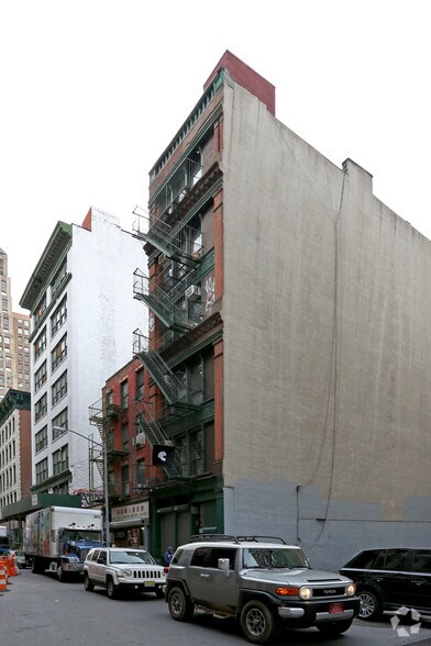 More Photos Of 86 Walker St, New York Loft Creative Space For Lease