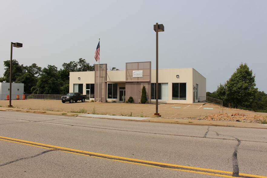More Photos Of 4525 Sunset Blvd, Steubenville Storefront Retail Office For Lease