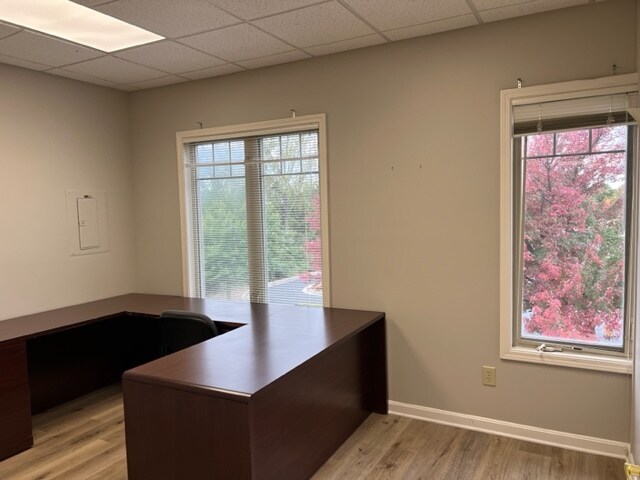 More Photos Of 1700 Ups Dr, Louisville Office For Sale