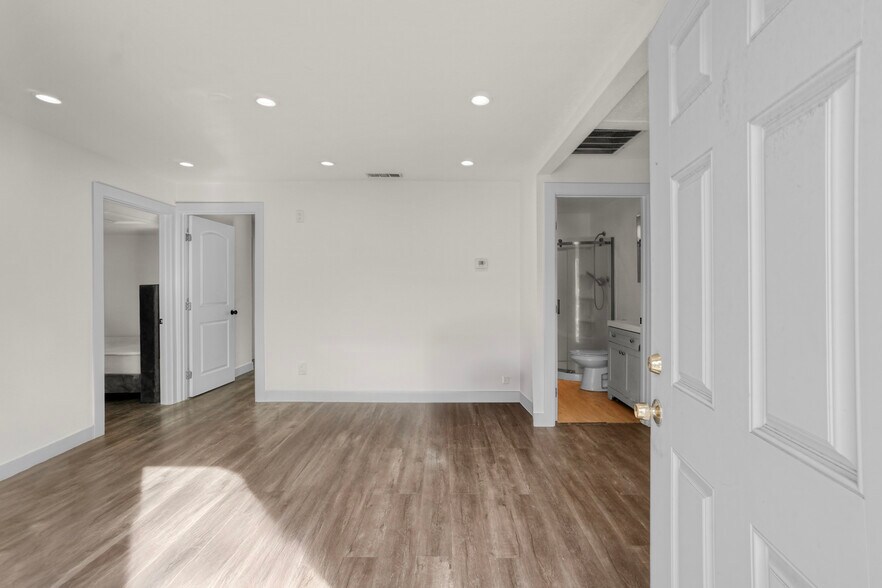 More Photos Of 532 N Berendo St, Los Angeles Multifamily For Sale