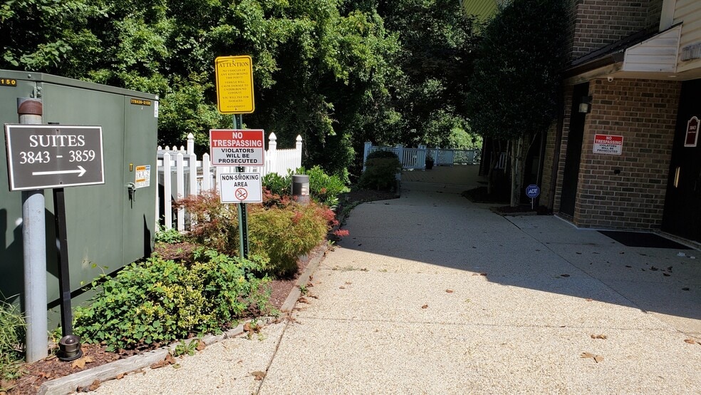 More Photos Of 3821-3859 Farragut Ave, Kensington Office For Lease