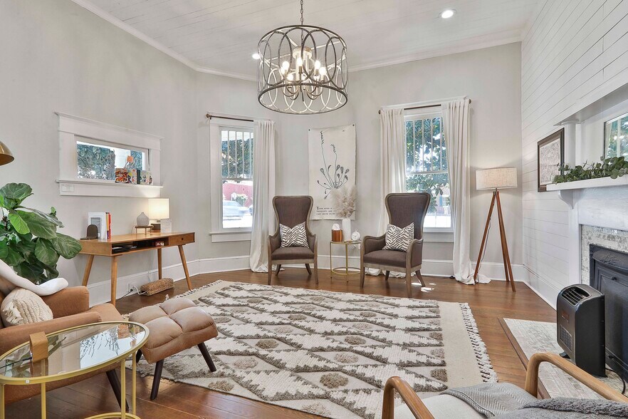 More Photos Of 53 Washington St, Fairburn Office For Sale