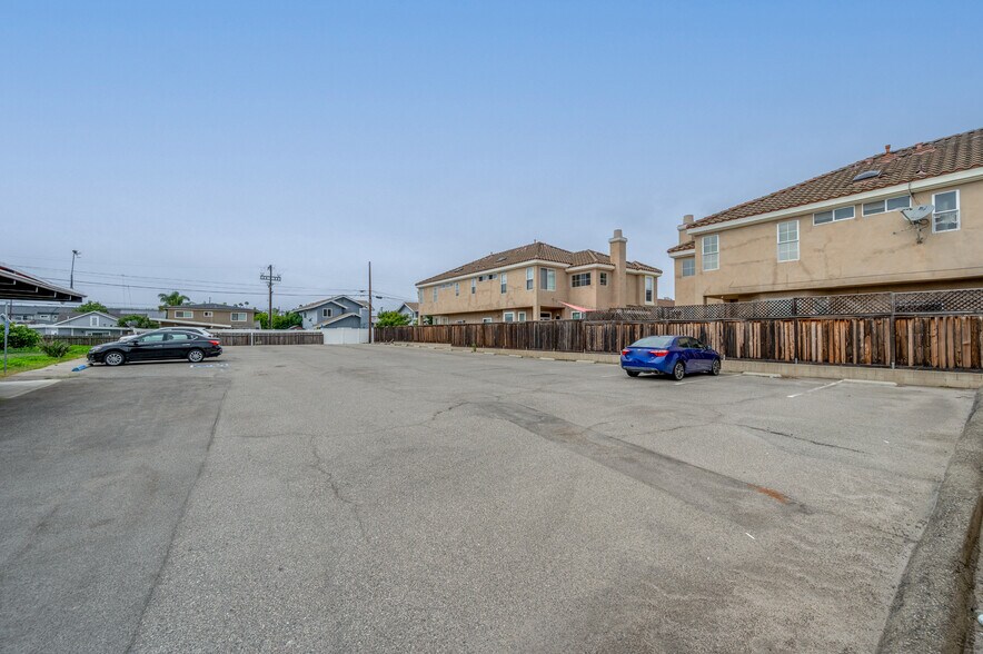 More Photos Of 181 E 18th St, Costa Mesa Medical For Lease