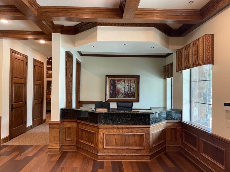 More Photos Of 6190 Virginia Pky, McKinney Medical For Lease