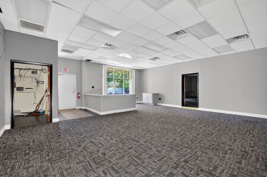 More Photos Of 1314 Sumter St, Leesburg Medical For Sale