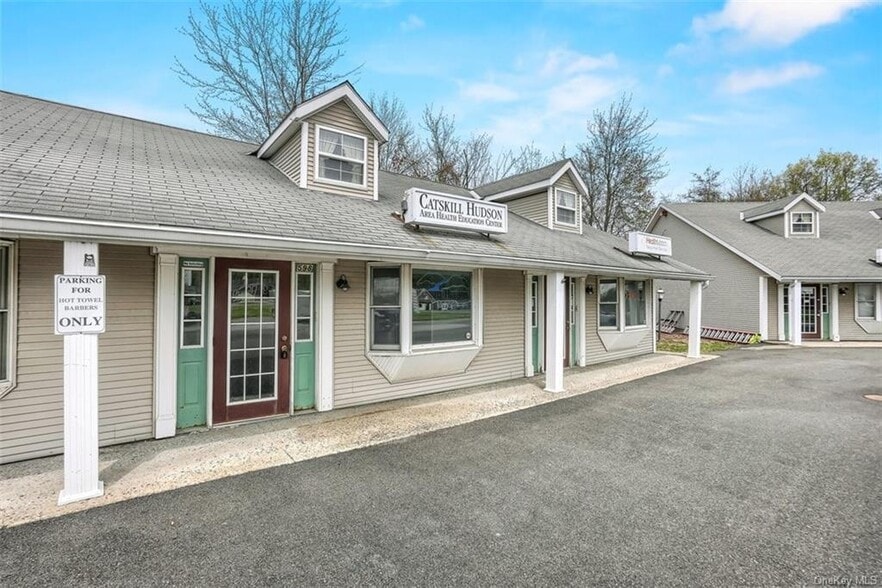 More Photos Of 600 State Route 299, Highland Storefront For Lease