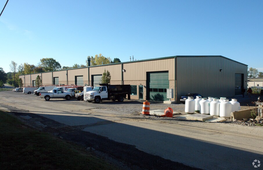 More Photos Of 840 Lincoln Ave, West Chester Light Manufacturing For Lease