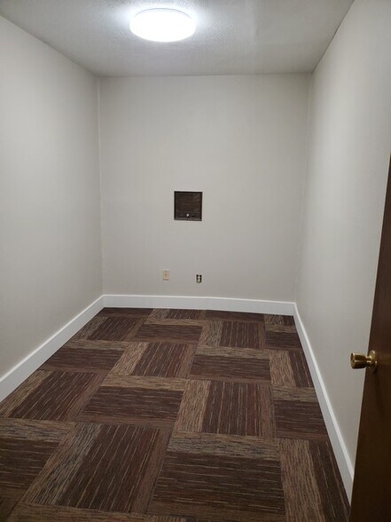 More Photos Of 707 E Moreno Ave, Colorado Springs General Retail For Sale