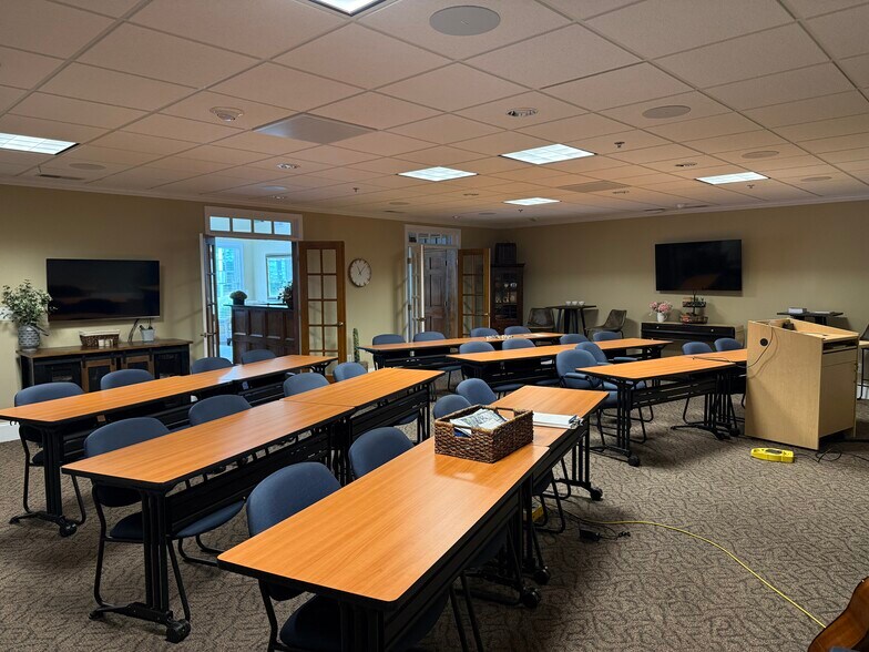 More Photos Of 291 Heritage Walk, Woodstock Office For Sale