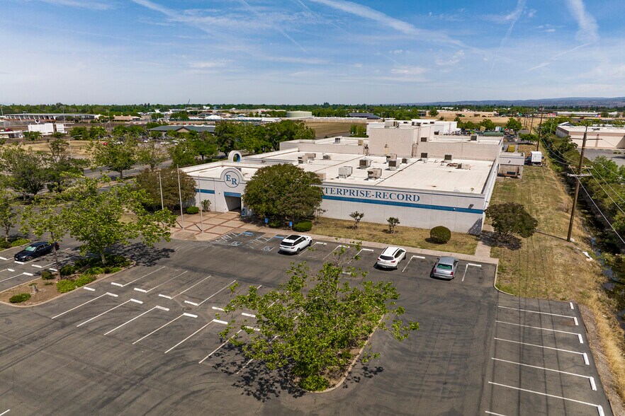 More Photos Of 400 E Park Ave, Chico Office For Sale