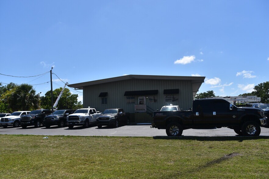 More Photos Of 11150 49th St N, Clearwater Truck Terminal For Lease