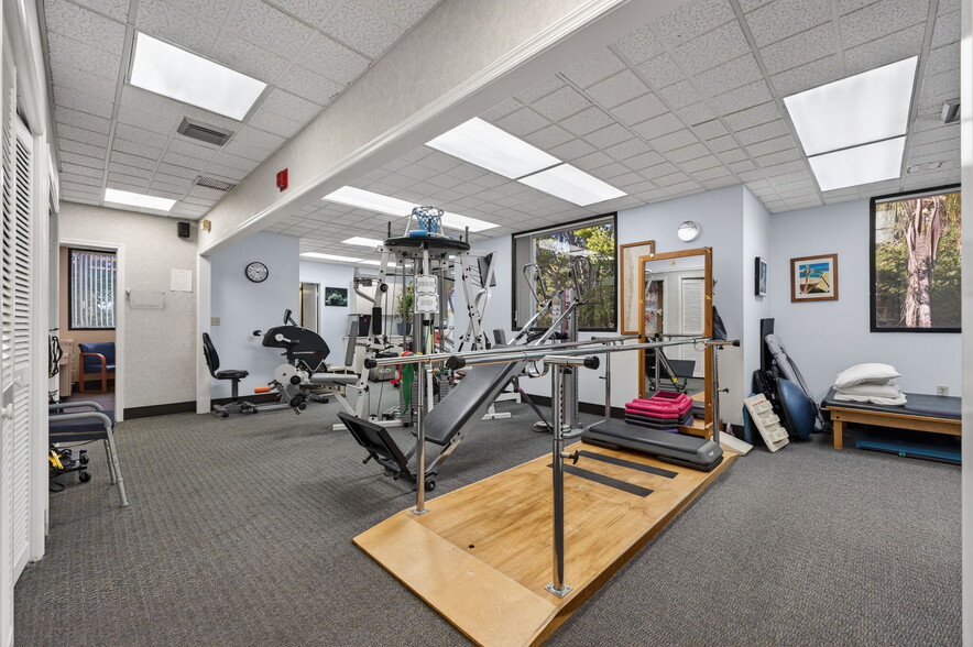More Photos Of 1500 NW 10th Ave, Boca Raton Medical For Sale