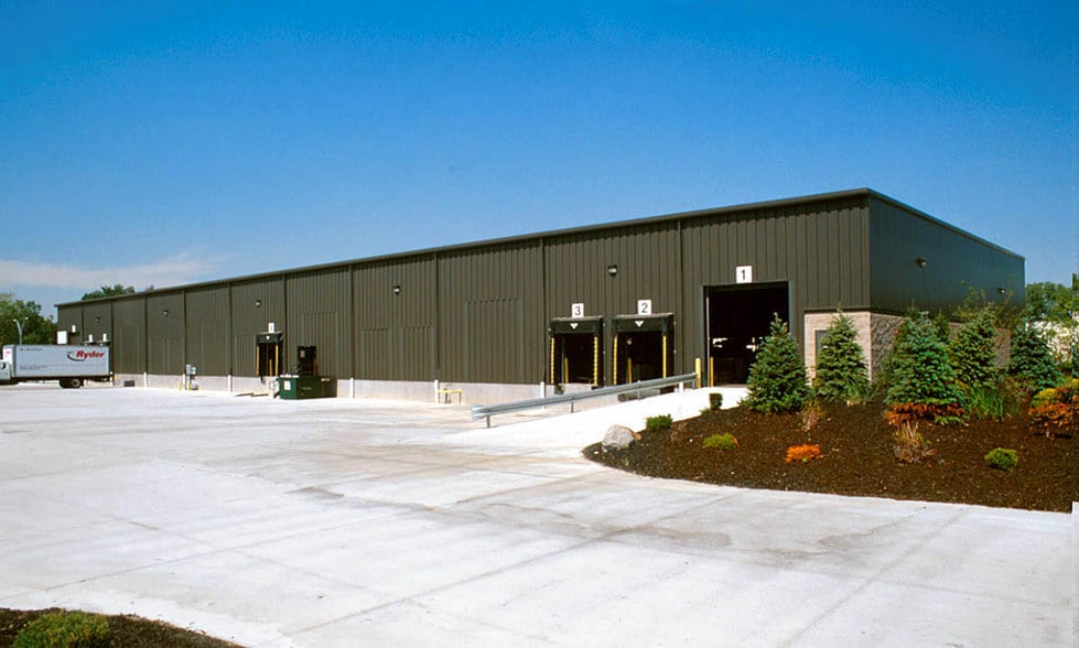 More Photos Of 4550 Hinckley Ind Pky, Cleveland Warehouse For Lease