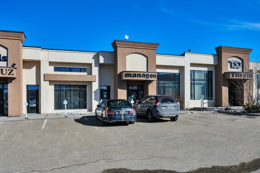More Photos Of 4403-4413 94 St NW, Edmonton Light Distribution For Sale