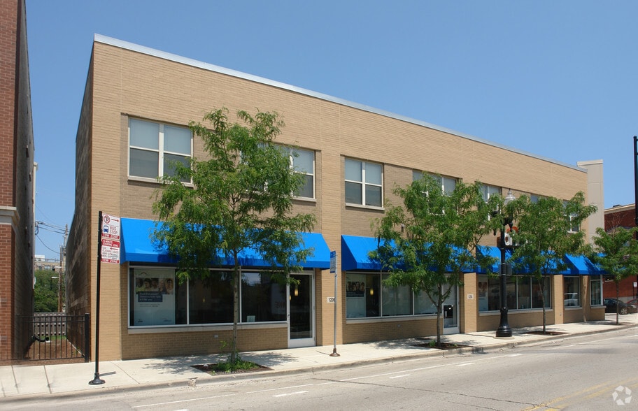 More Photos Of 1200-1208 W Taylor St, Chicago Storefront Retail Residential For Lease