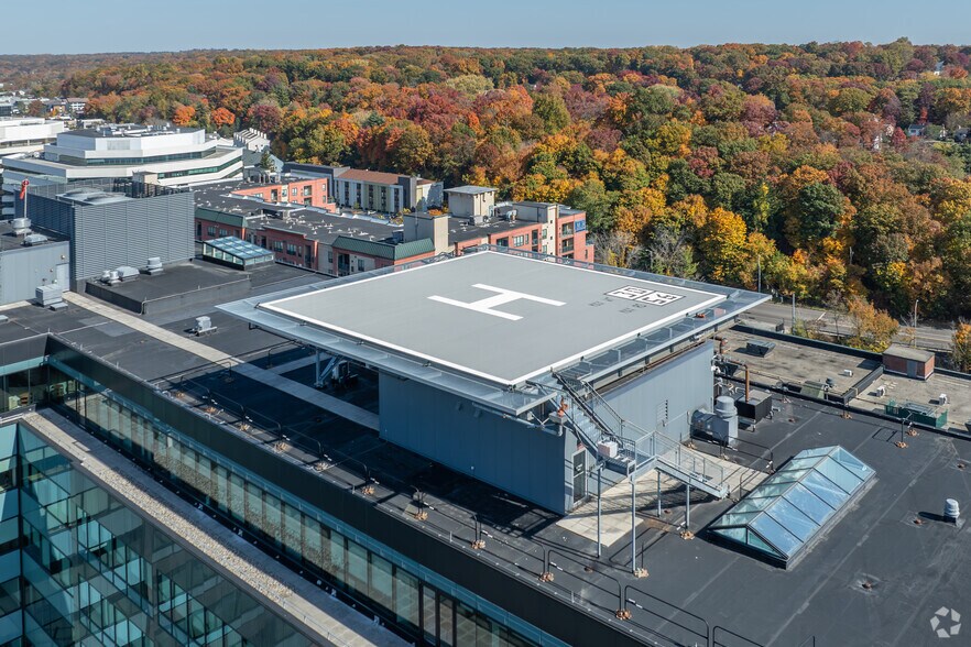 More Photos Of 801 Main Ave, Norwalk Unknown For Lease