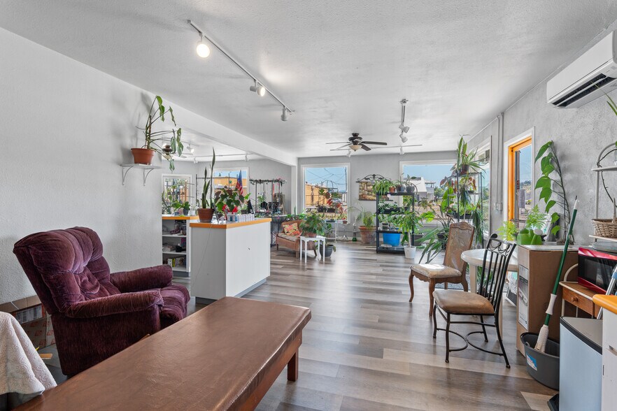 More Photos Of 119 S Calapooia St, Sutherlin Freestanding For Sale