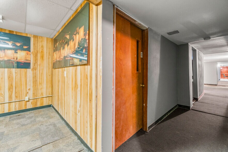 More Photos Of 1018 Shaver St, Pasadena Warehouse For Sale