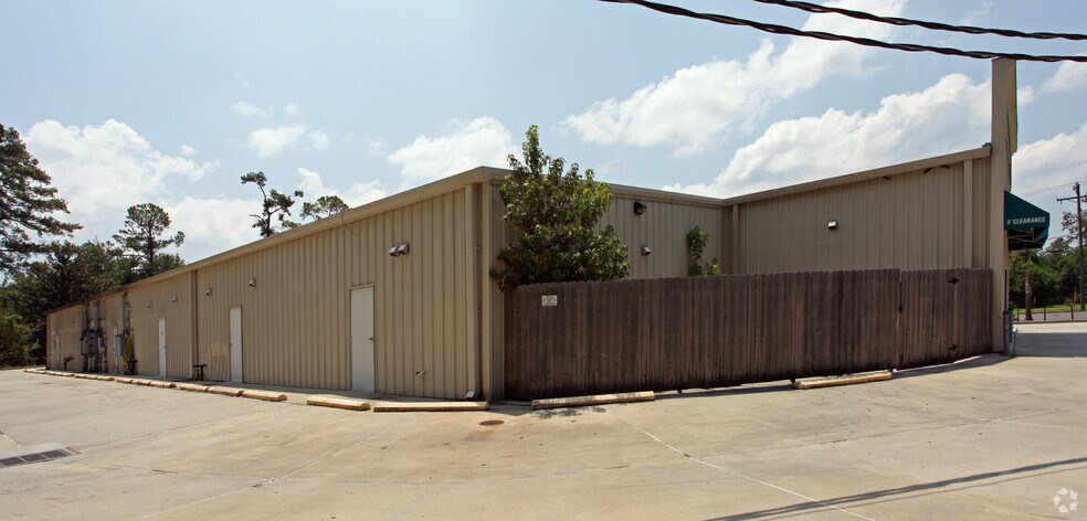 More Photos Of 2060 W Gause Blvd, Slidell General Retail For Lease
