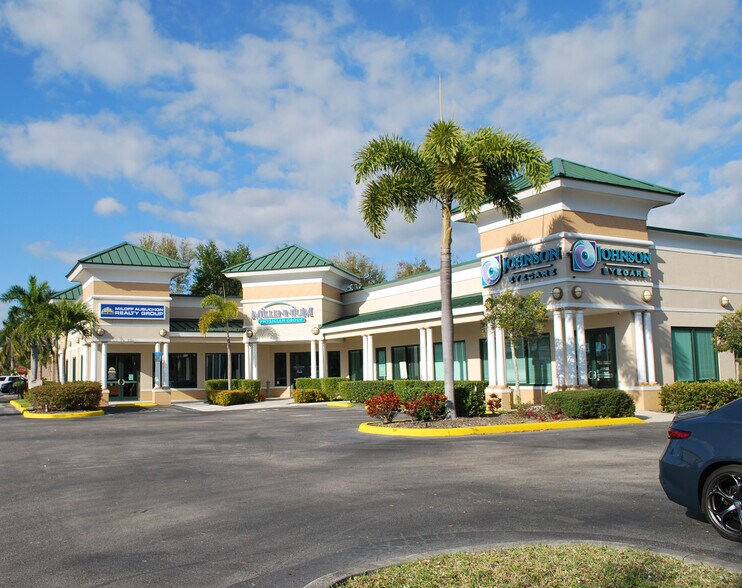 More Photos Of 15661 San Carlos Blvd, Fort Myers Medical For Lease