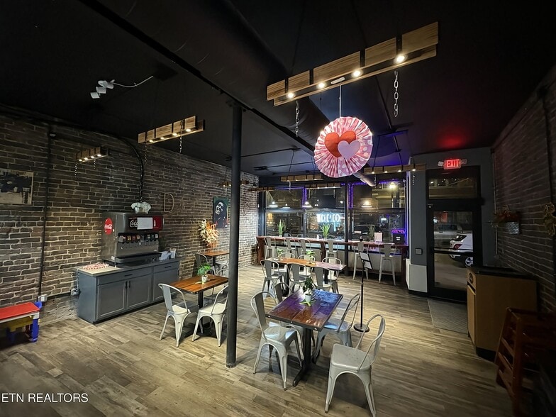 More Photos Of 145 S Gay St, Knoxville Restaurant For Sale