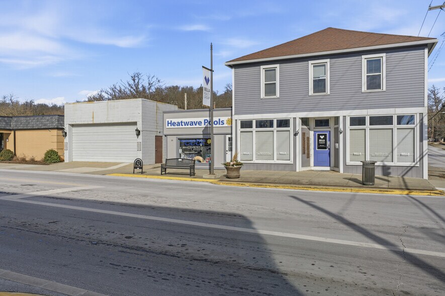 More Photos Of 10 W Franklin St, Bellbrook Storefront Retail Office For Lease