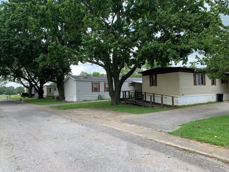 More Photos Of 321 N All Seasons Rd, Geff Manufactured Housing Mobile Home Park For Sale
