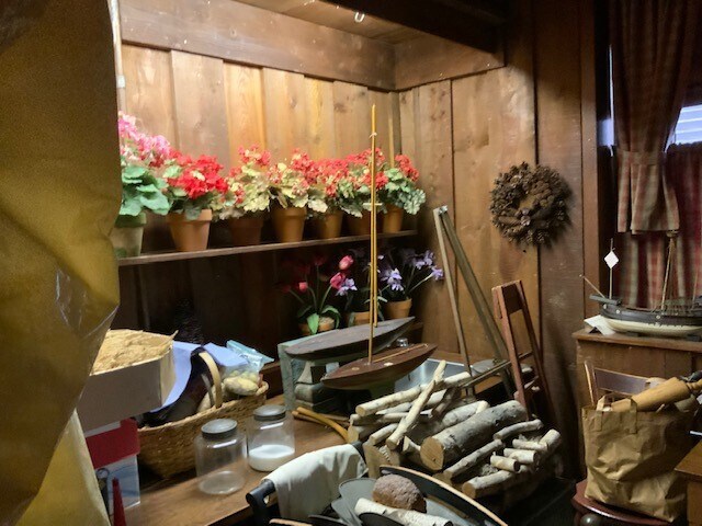 More Photos Of 1523 N Cotner Blvd, Lincoln Storefront Retail Residential For Sale