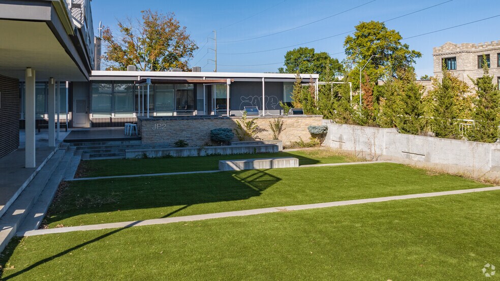 More Photos Of 5220 Troost Ave, Kansas City Apartments For Sale