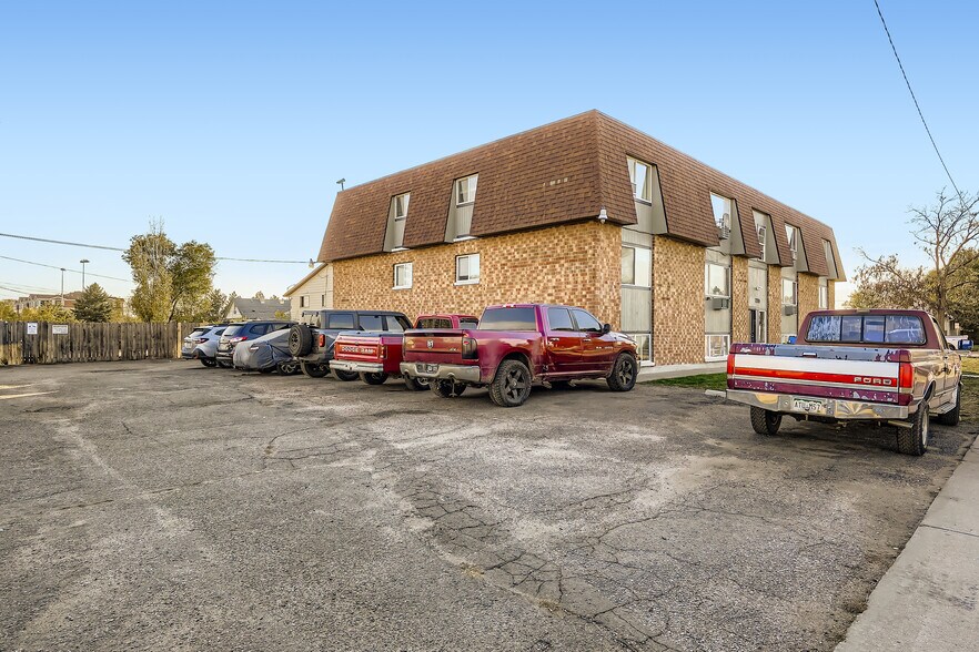 More Photos Of 730 Mather St, Brighton Apartments For Sale