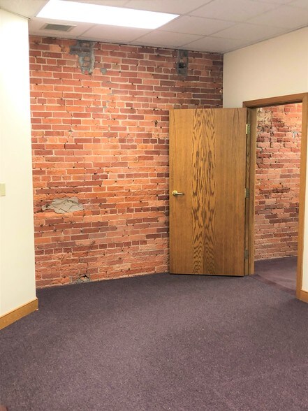 More Photos Of 231 Walton St, Syracuse Office Residential For Sale