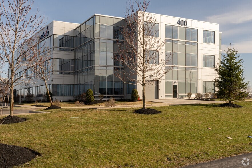 More Photos Of 400 Airborne Pky, Buffalo Office For Lease