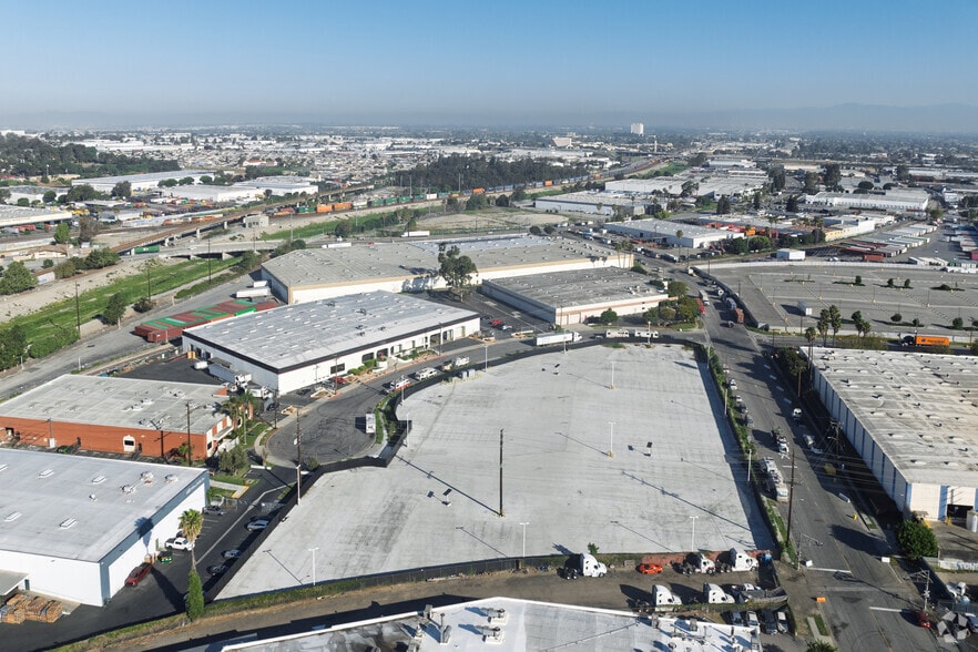 More Photos Of 2880 E Ana St, Compton Land For Lease