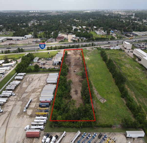 More Photos Of 15550 East Freeway, Channelview Land For Sale