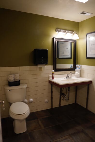 More Photos Of 50 N 2nd E, Soda Springs Convenience Store For Sale