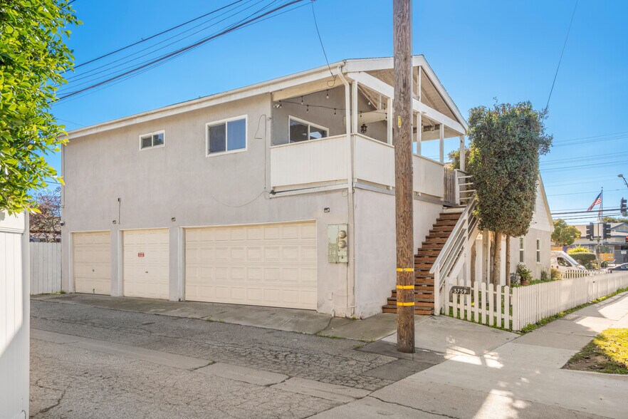 More Photos Of 3759 W 182nd St, Torrance Multifamily For Sale