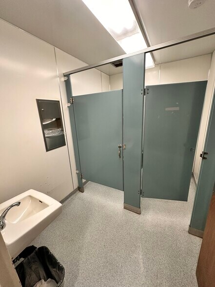 More Photos Of 24953 Paseo De Valencia, Laguna Hills Medical For Lease