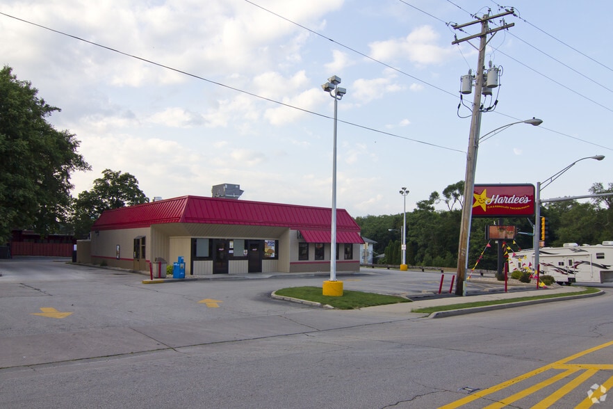 Primary Photo Of 619 S Galena Ave, Dixon Fast Food For Sale