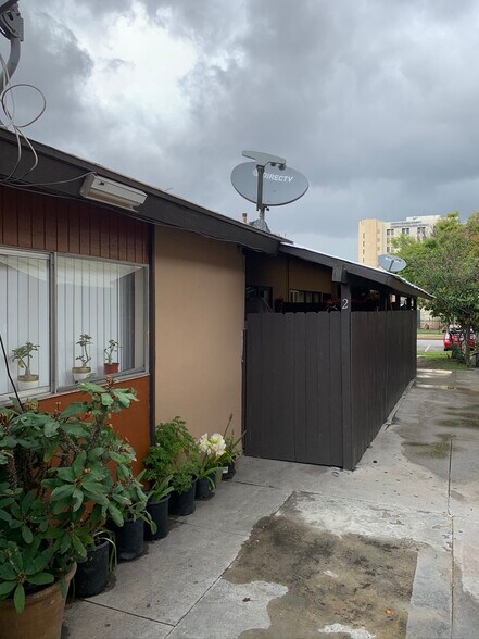 More Photos Of 1804 W Glen Ave, Anaheim Apartments For Sale