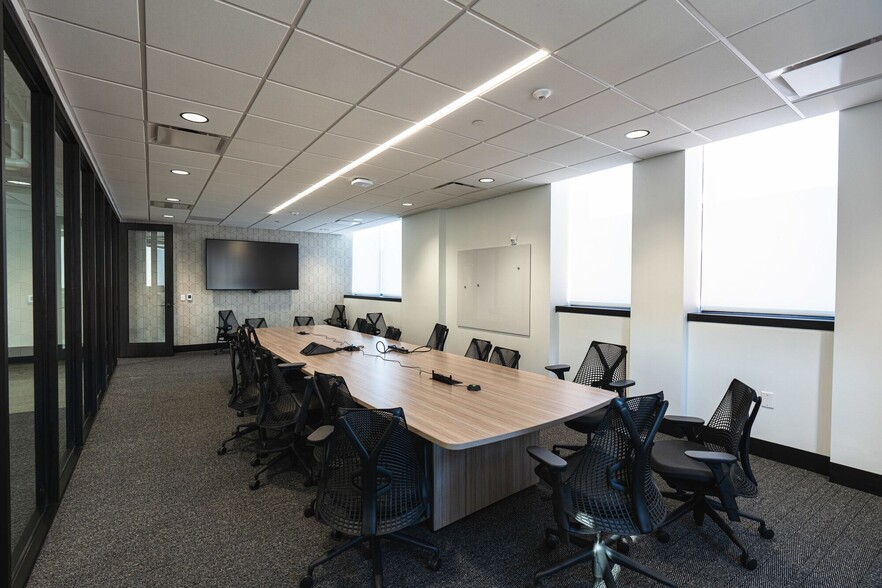 More Photos Of 300 River Place, Detroit Office For Lease