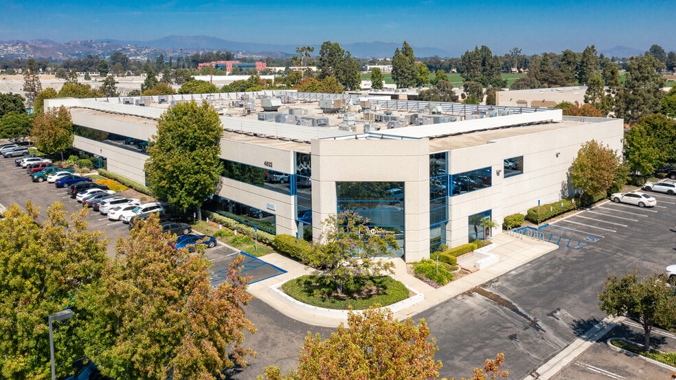More Photos Of 4820-4822 McGrath St, Ventura Research And Development For Lease