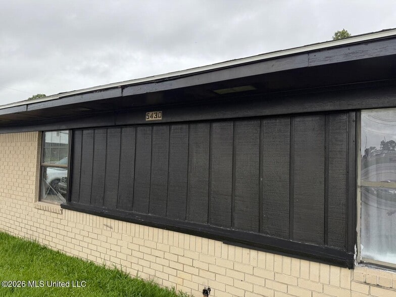 More Photos Of 5420 28th St, Gulfport Apartments For Sale