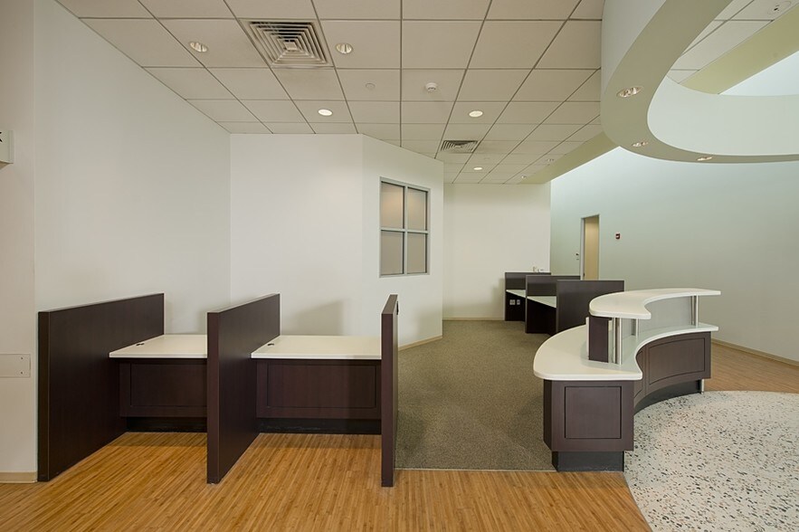 More Photos Of 411 Lantern Bend Dr, Houston Medical For Lease