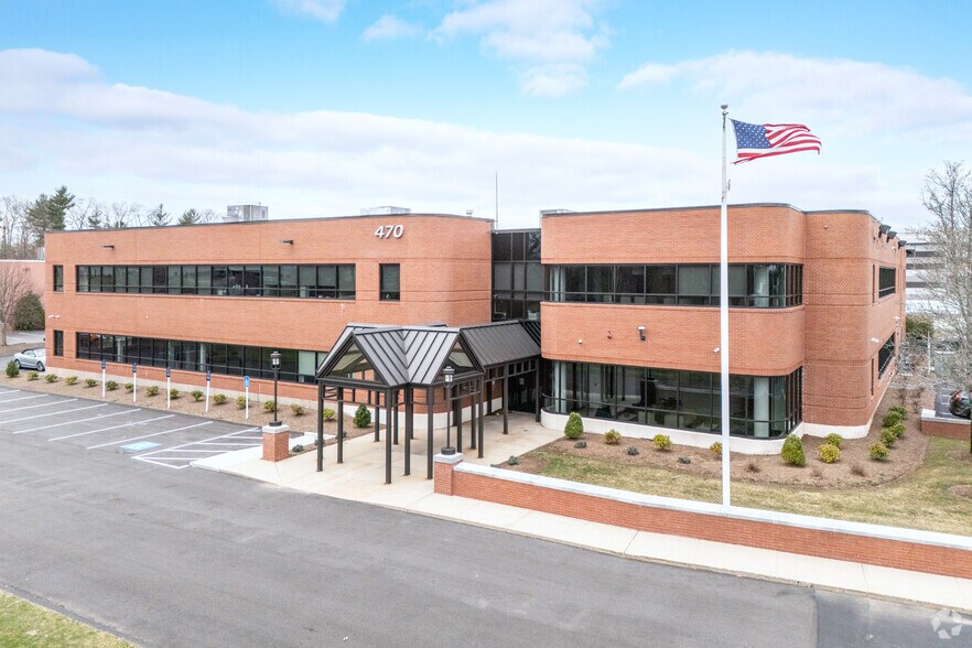 More Photos Of 470 Myles Standish Blvd, Taunton Office For Lease