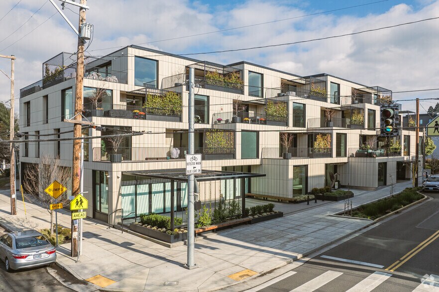 Primary Photo Of 2871 SE Division St, Portland Apartments For Lease