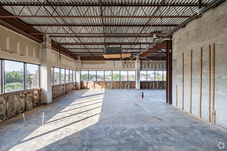 More Photos Of 3745 Broadway, Fort Myers Medical For Sale
