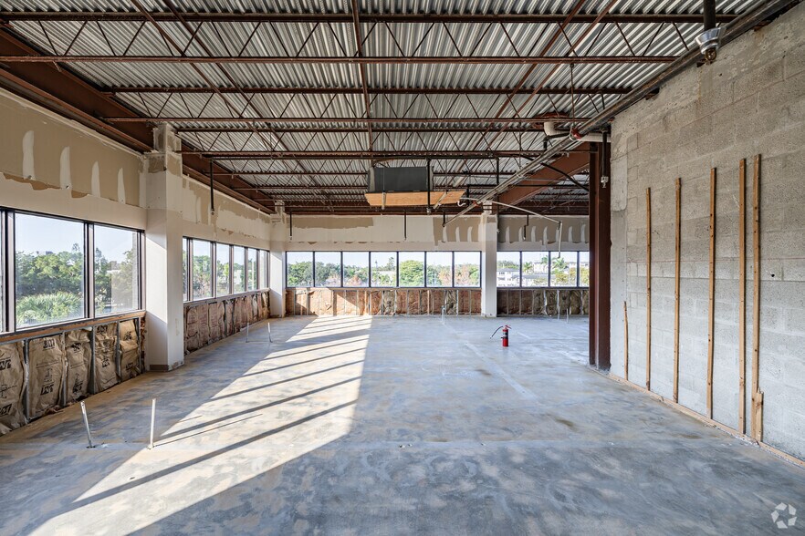 More Photos Of 3745 Broadway, Fort Myers Medical For Lease